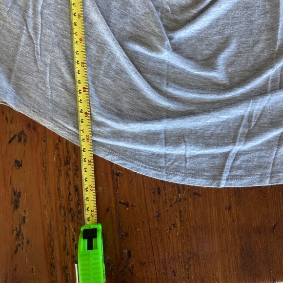 Soft Joie Grey Short Sleeve T-Shirt with Cowl Front Size Medium - Picture 8 of 9